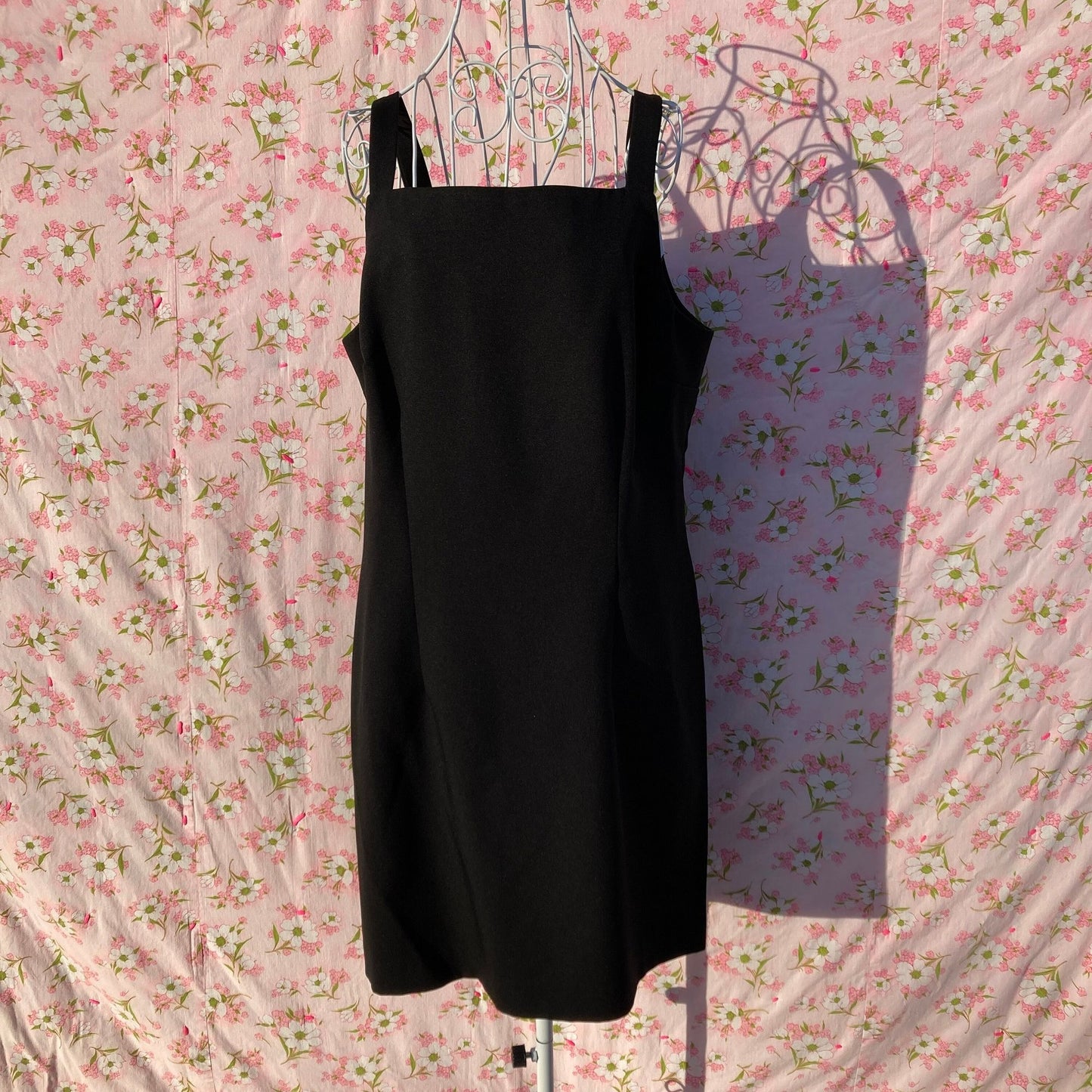 vintage dress 90s | S-M | black minimal 1990s square neck