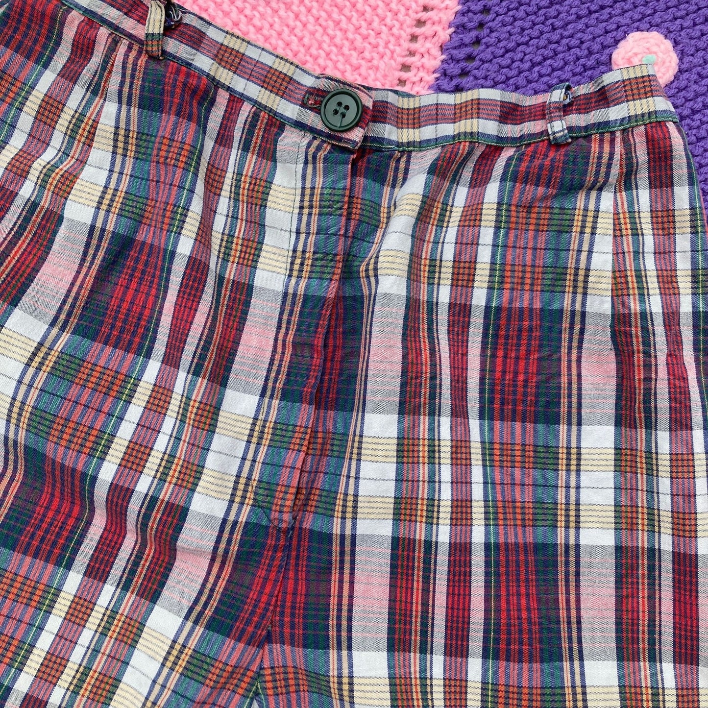 vintage 60s high waisted shorts 1960s madras plaid maroon green tan XS-S