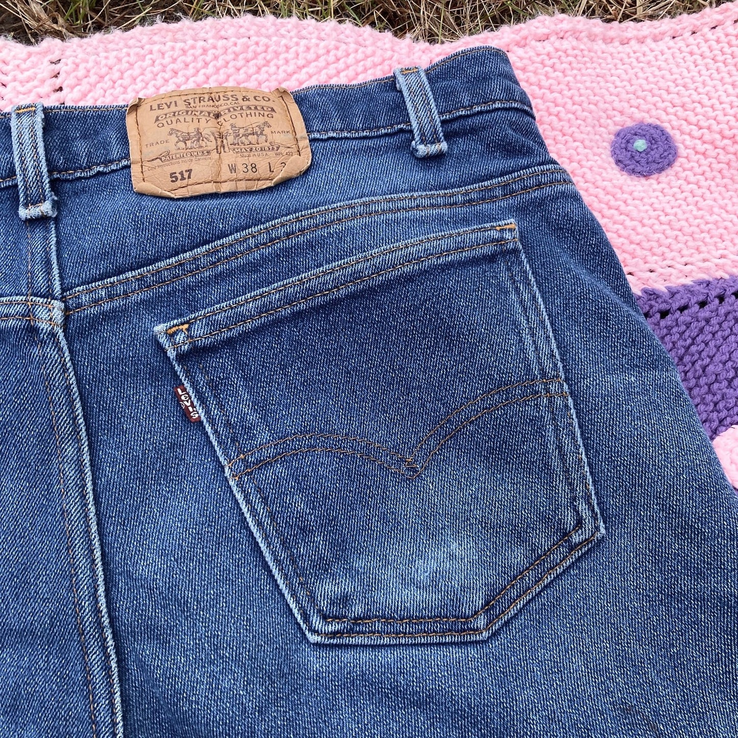 Vintage Levi’s 36”-37” actual waist jeans distressed tagged 38 x 30 denim jeans medium - dark wash maroon tab thrashed