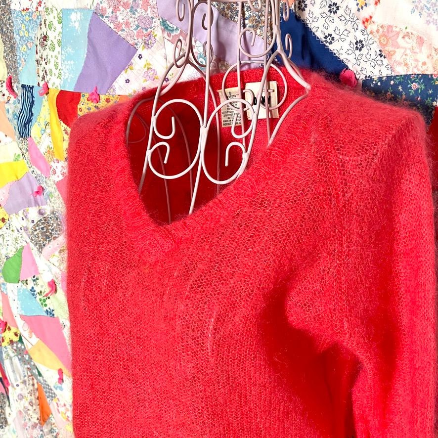 Vintage 90s y2k sweater | XS-S | bright reddish pink mohair blend fuzzy DKNY deep v