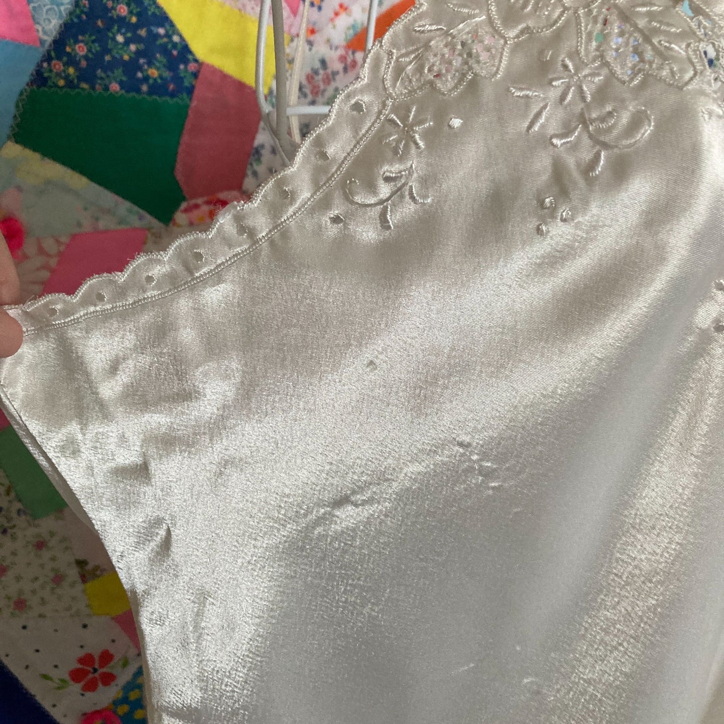Vintage slip 80s 90s camisole 1990s lace | S - M | white Radiant Fashion hand embroidered