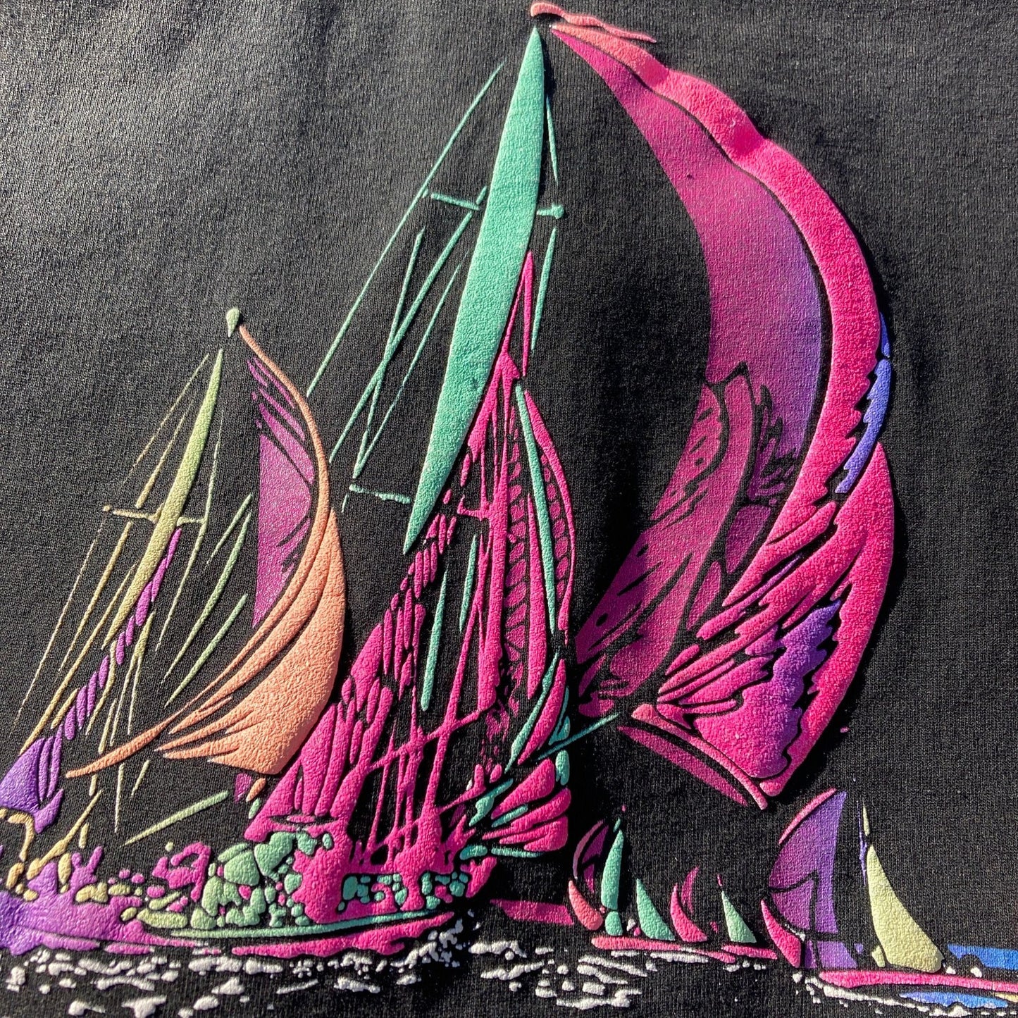 Vintage t shirt | S-M | 90s 1990s destination New Hampshire sailing graphic black neon pink puffy paint made in USA single stitch Hanes