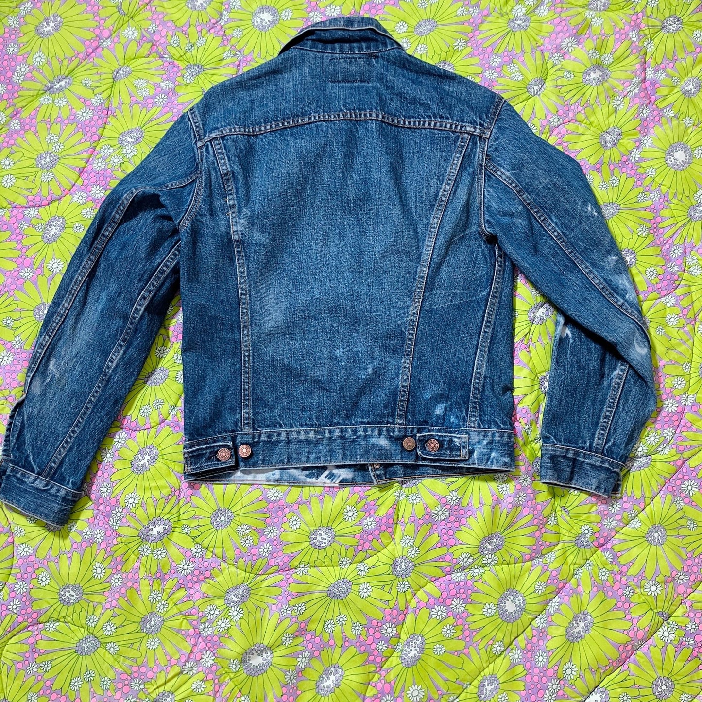 Vintage 80s Levi's jean jacket distressed made in USA dark wash |S - M | cotton trucker denim
