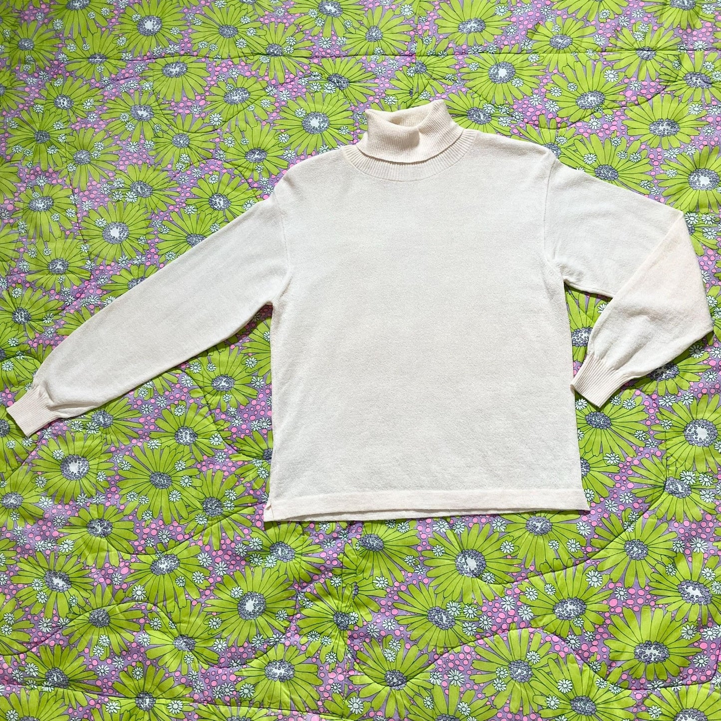 Vintage 90s wool blend sweater |S-M| turtleneck made in Italy cream nylon acrylic GISPA semi sheer minimal