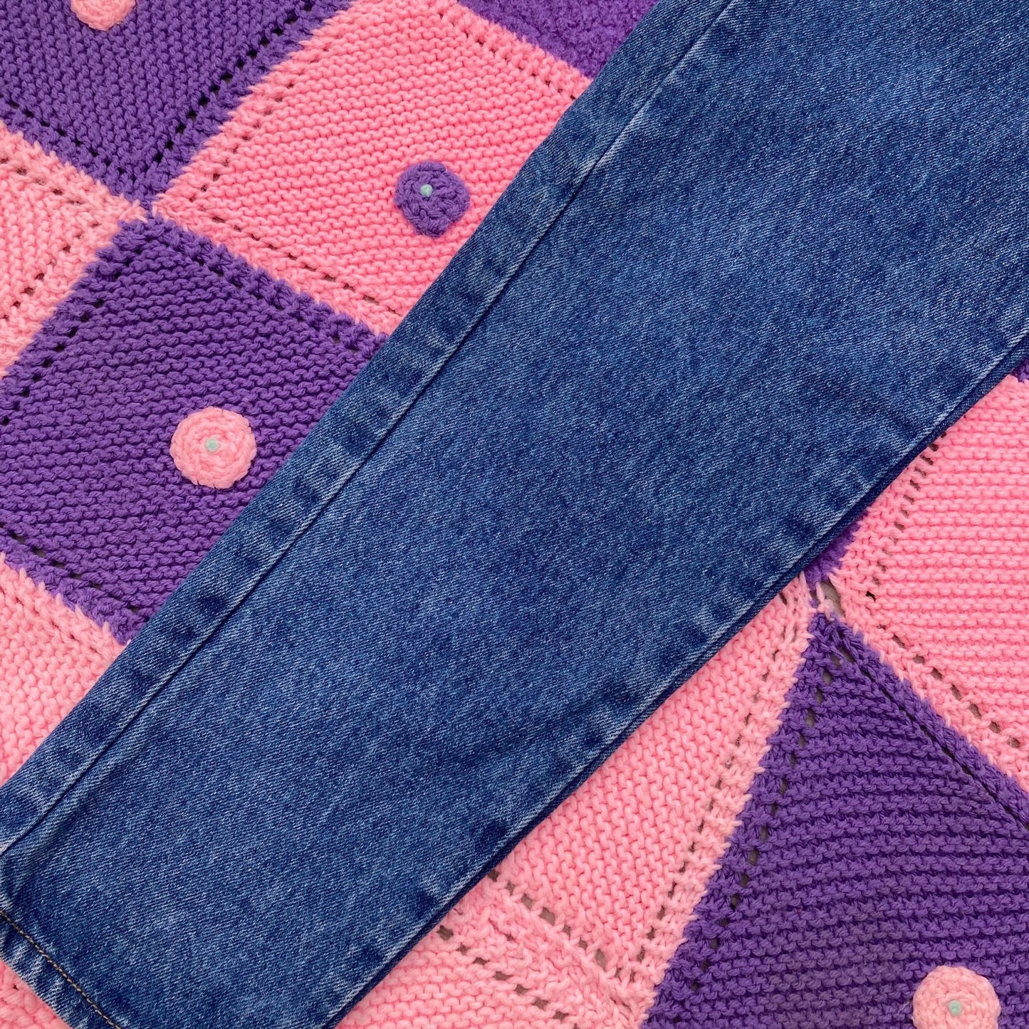 Vintage CK Calvin Klein 27”-28” dark medium wash high waisted jeans 90s high rise 100% cotton 1990s logo leather classic five pocket