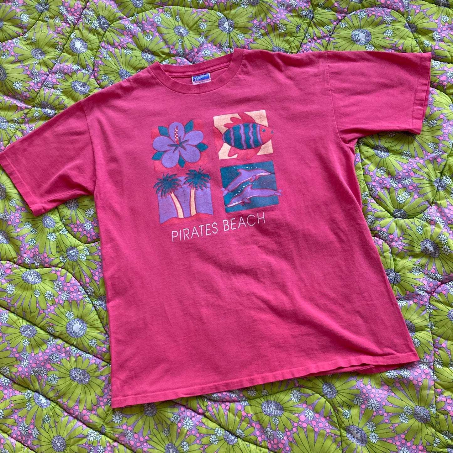 Vintage t shirt | S-M | 90s 1990s palm trees dolphins flowers pink leaves single stitch Lifestyles destination Pirates Beach Galveston TX