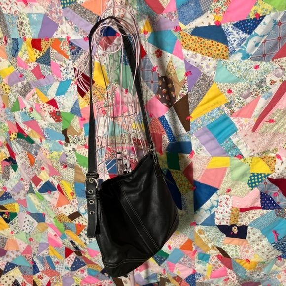 Coach y2k slim soho black leather purse distressed