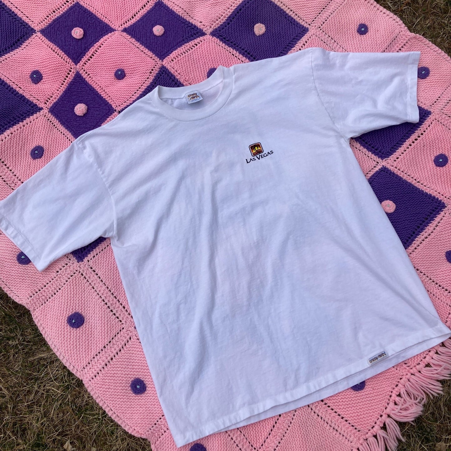 vintage t shirt |S - M| 90s white Las Vegas destination palm tree graphic 1990s Crazy Shirt