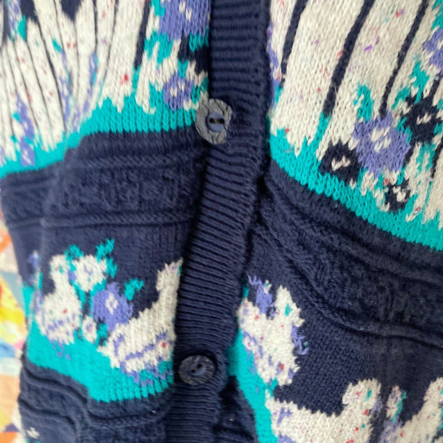 Vintage knit vest sweater bird duck garden | L-XL | grandma novelty 90s 1990s white blue floral birdhouse cottage heart Northern Reflections