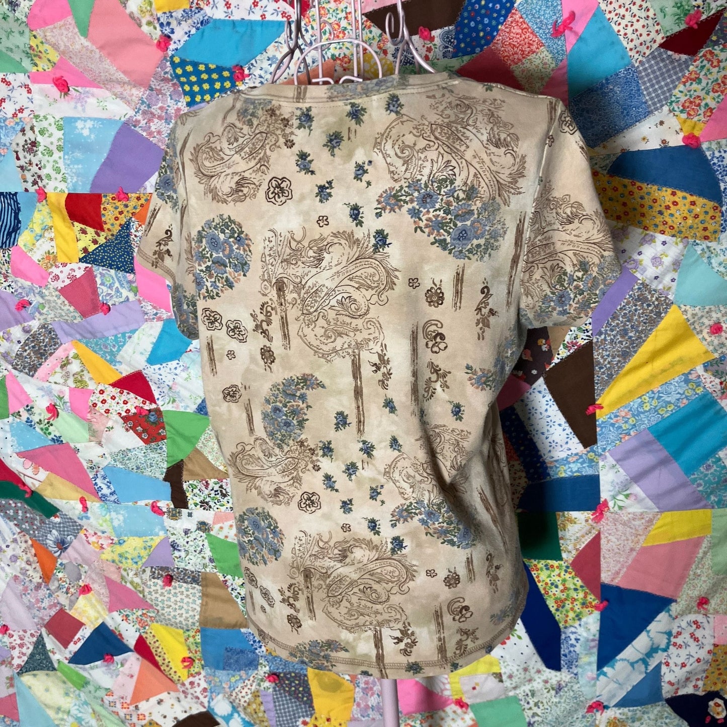 Vintage 90s/y2k top paisley floral tan beige 2000s 1990s crew neck short sleeve XCIT baby t shirt