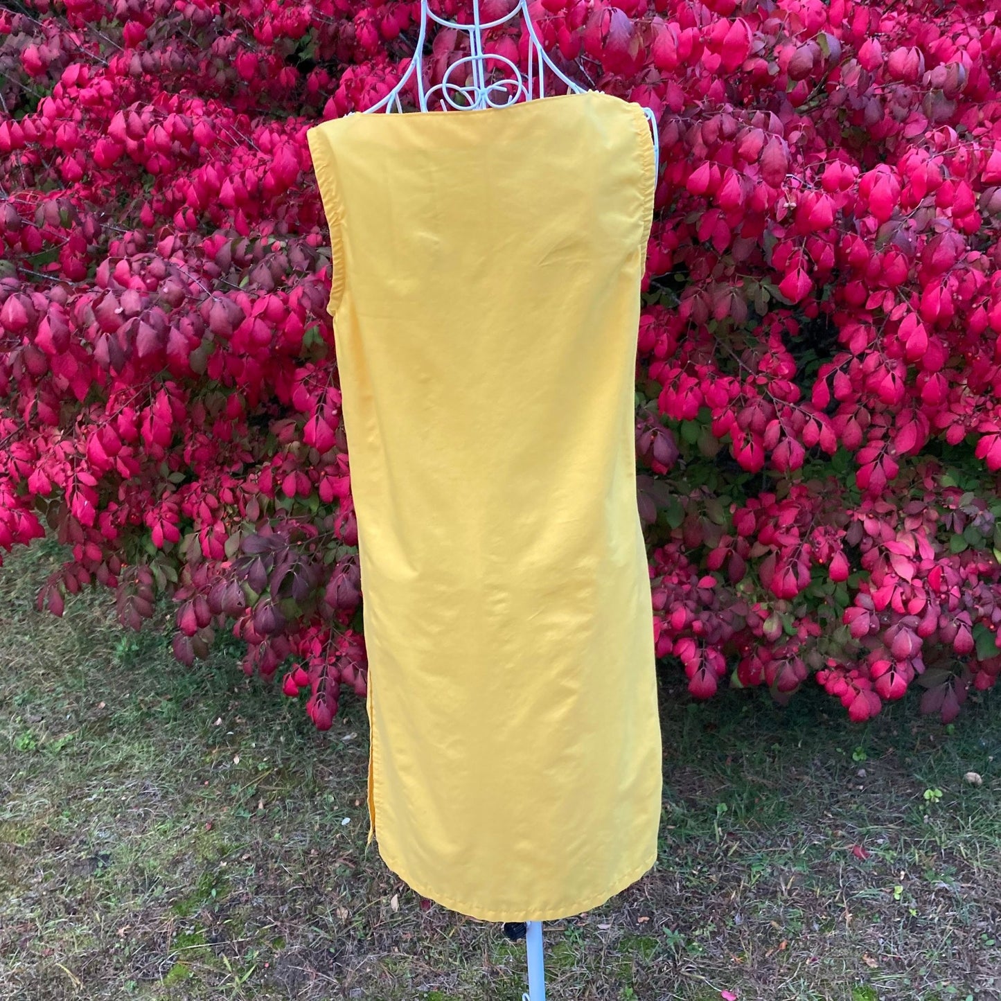 vtg vintage house dress tunic 60s yellow white white floral sleeveless