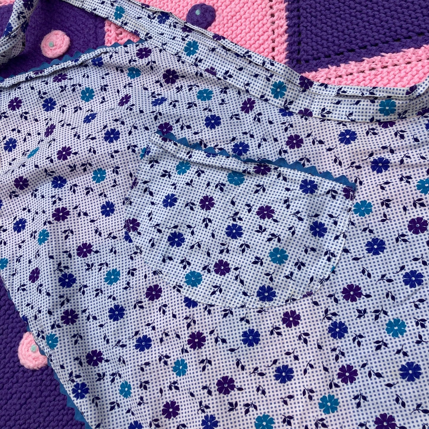 Vintage vtg 60s 70s apron |S-M| half apron pockets blue white floral pastel romantic