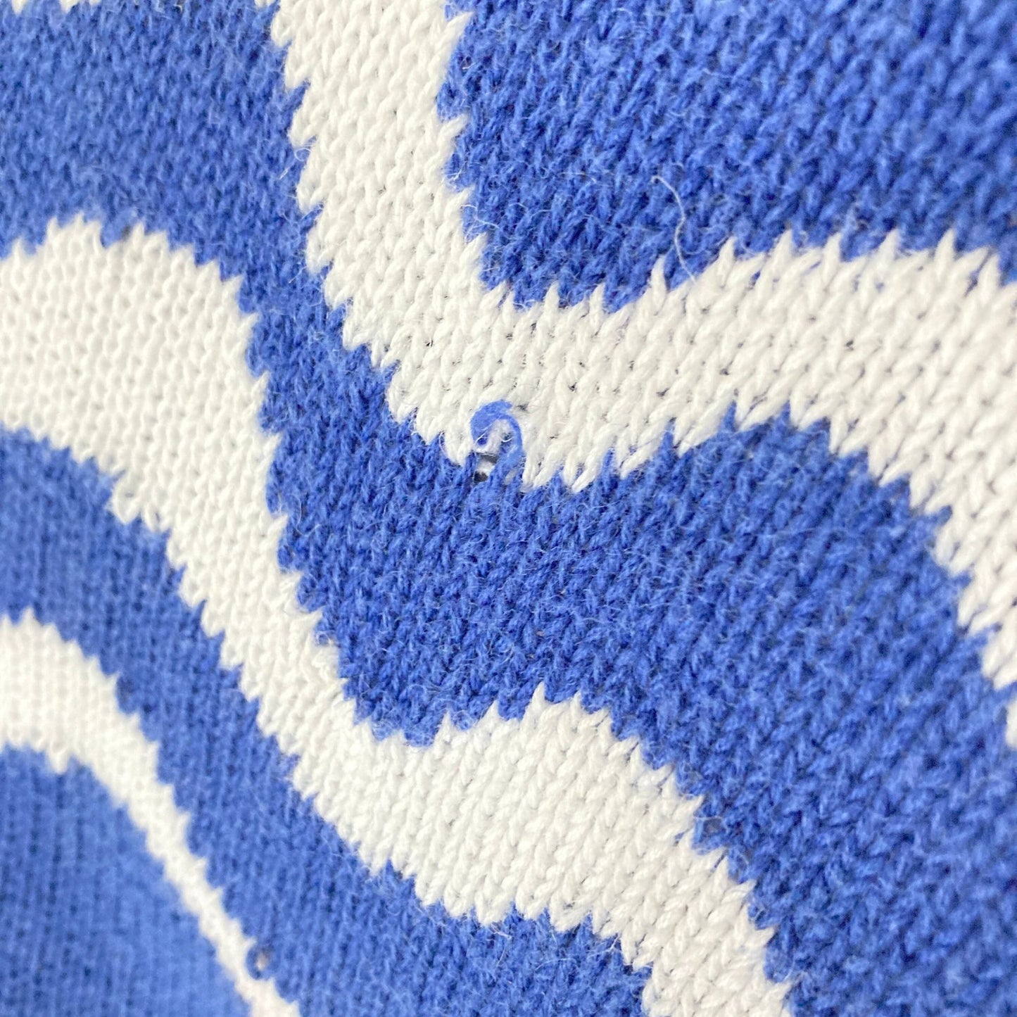 Vintage knit sweater 90s novelty fish print AS IS Country Suburbans blue white orange short sleeve