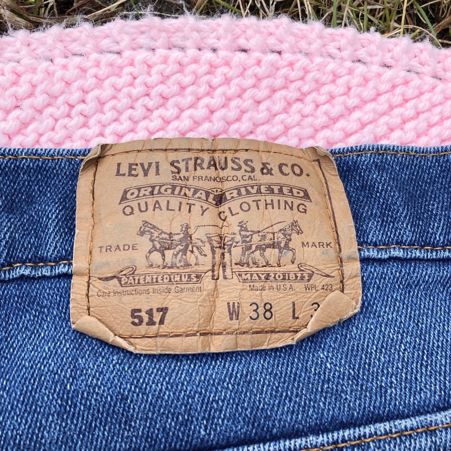 Vintage Levi’s 36”-37” actual waist jeans distressed tagged 38 x 30 denim jeans medium - dark wash maroon tab thrashed