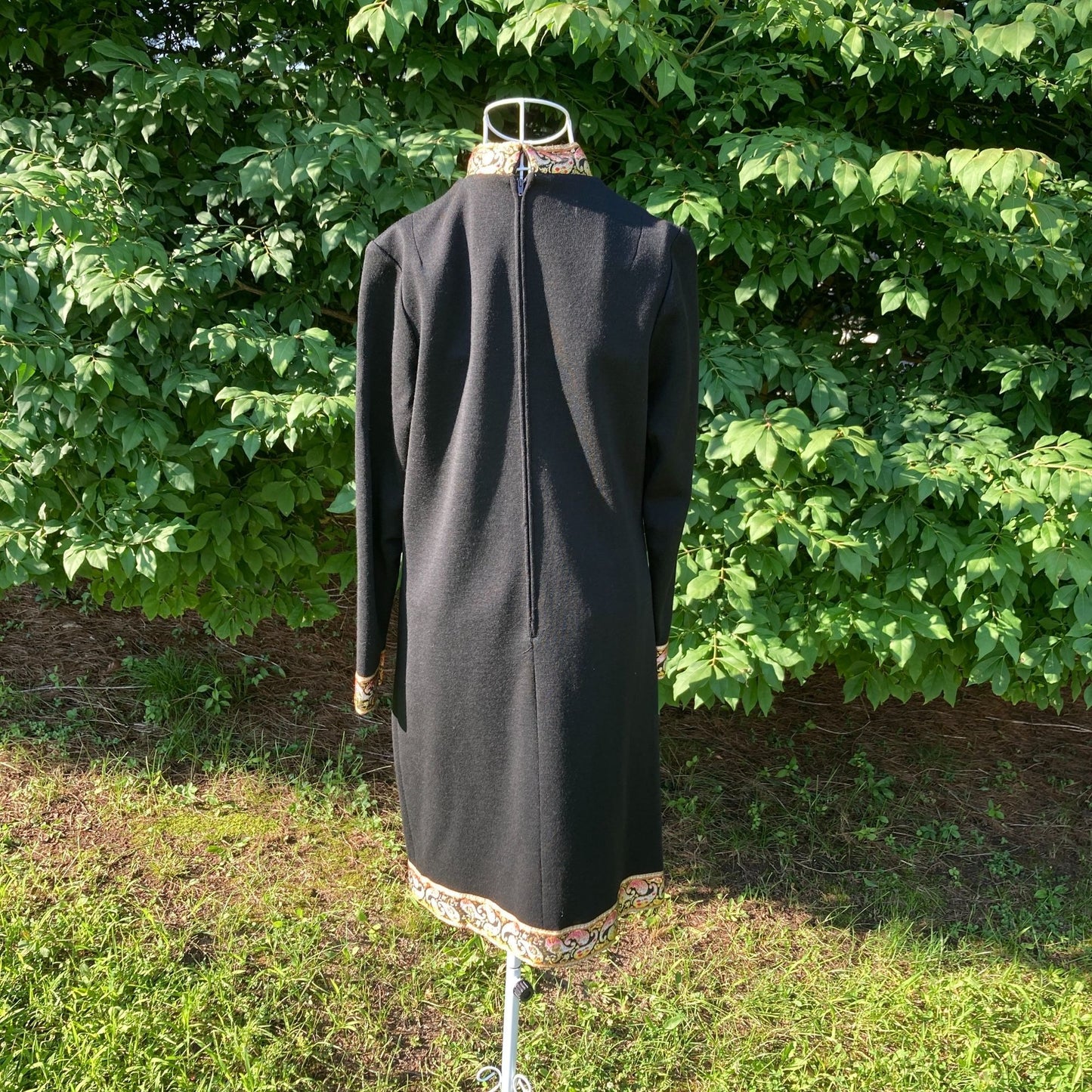 Vintage 60s shift dress black gold |S - M| 1960s jacquard paisley