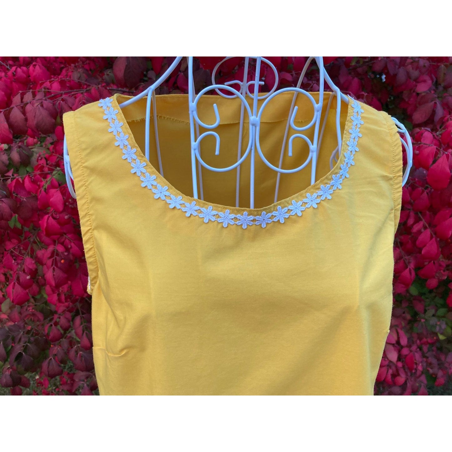 vtg vintage house dress tunic 60s yellow white white floral sleeveless