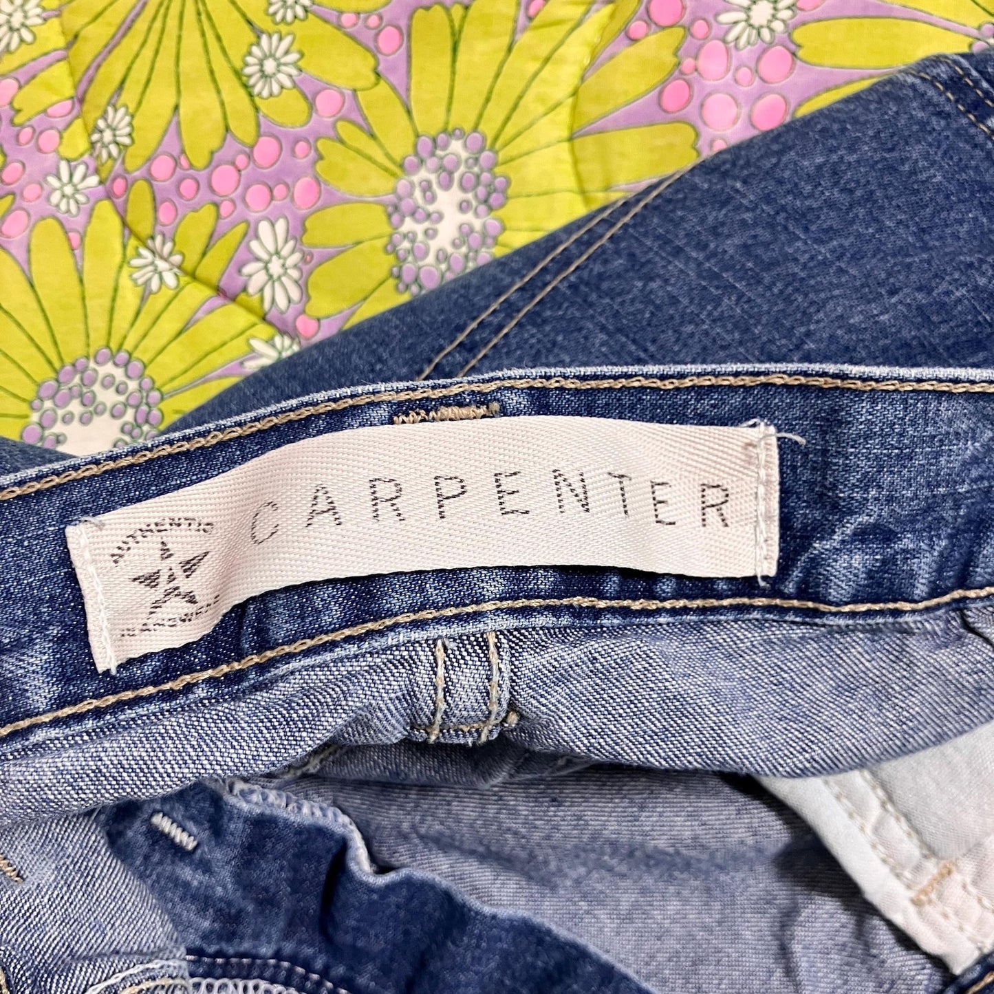 Vintage 90s y2k 31 in-32 in waist denim jean shorts forts high waist waisted fades 1990s dark wash carpenter 2000s Arizona long Bermuda
