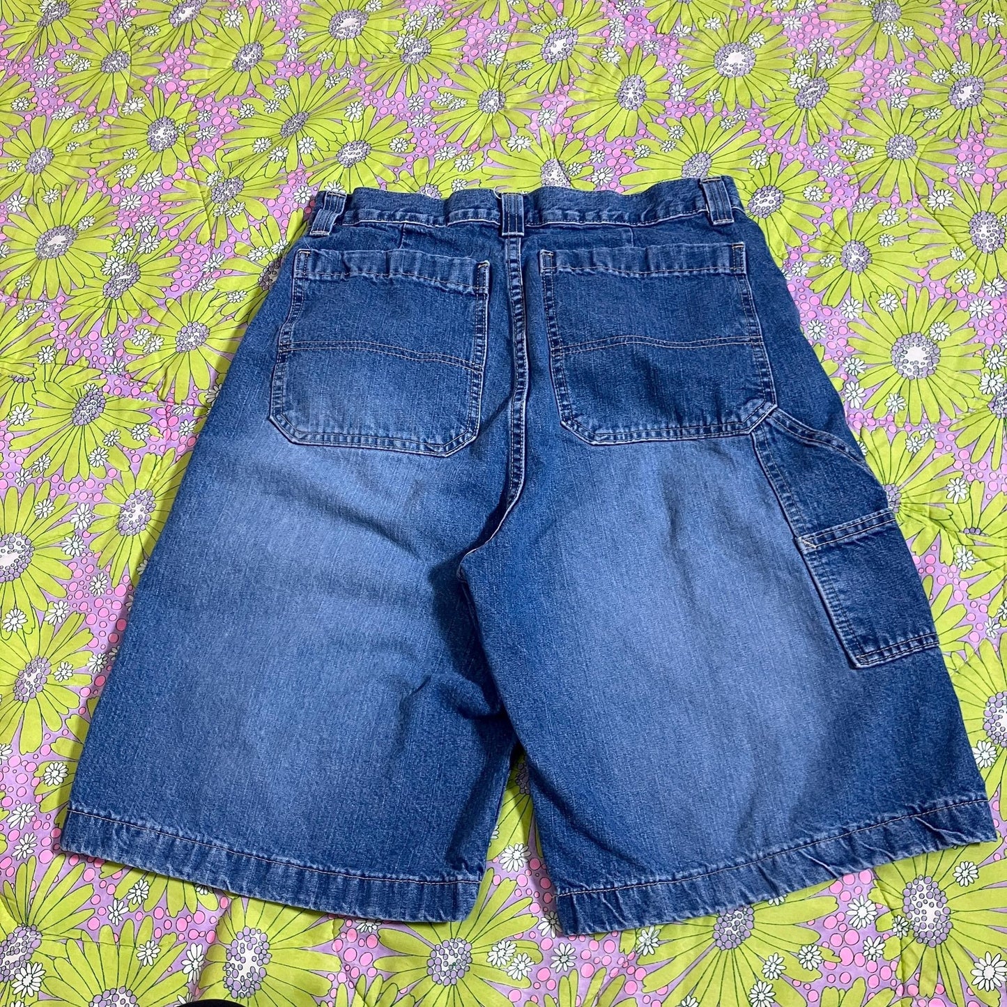 Vintage 90s y2k 31 in-32 in waist denim jean shorts forts high waist waisted fades 1990s dark wash carpenter 2000s Arizona long Bermuda