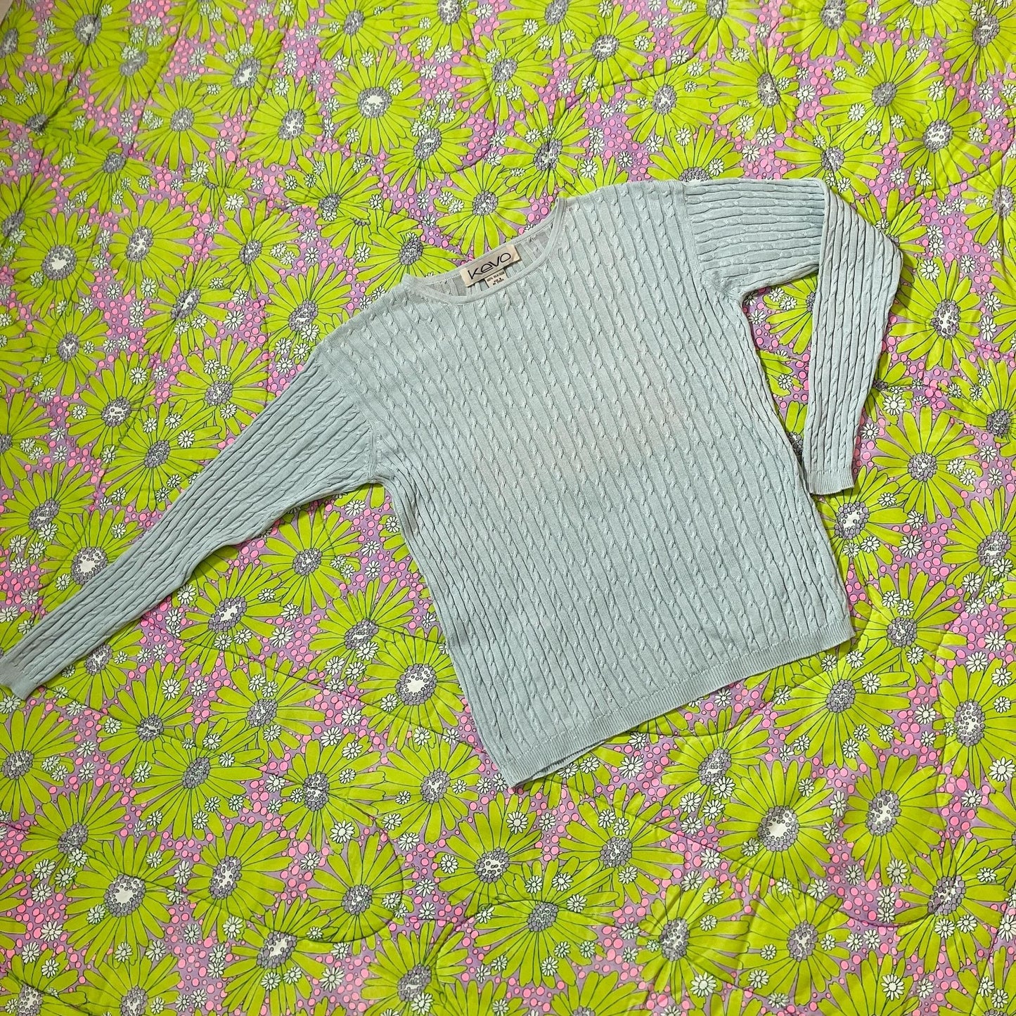 Vintage y2k sweater silk | XS - S | sea foam green v neck cable knit kevo pastel blue green