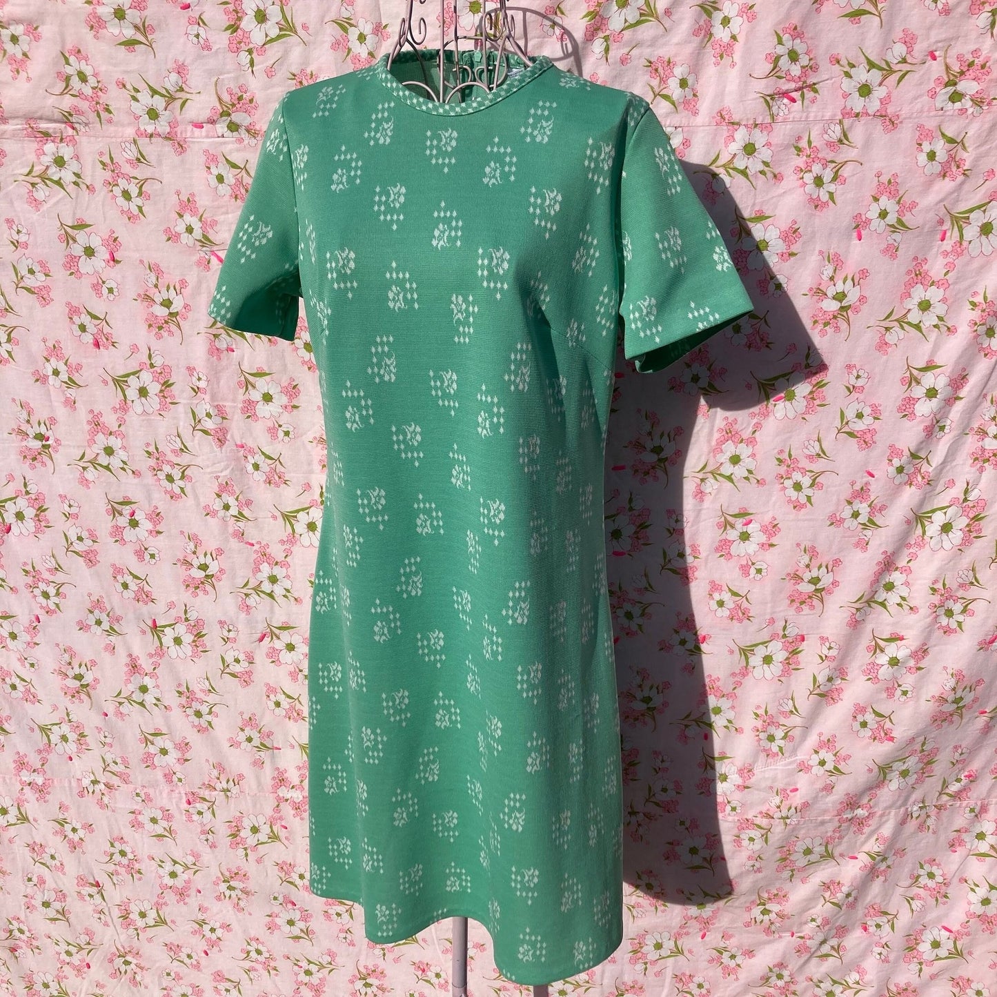 70s vintage dress mint pastel green white floral diamond | S - M | 1970s shift short sleeve Sears