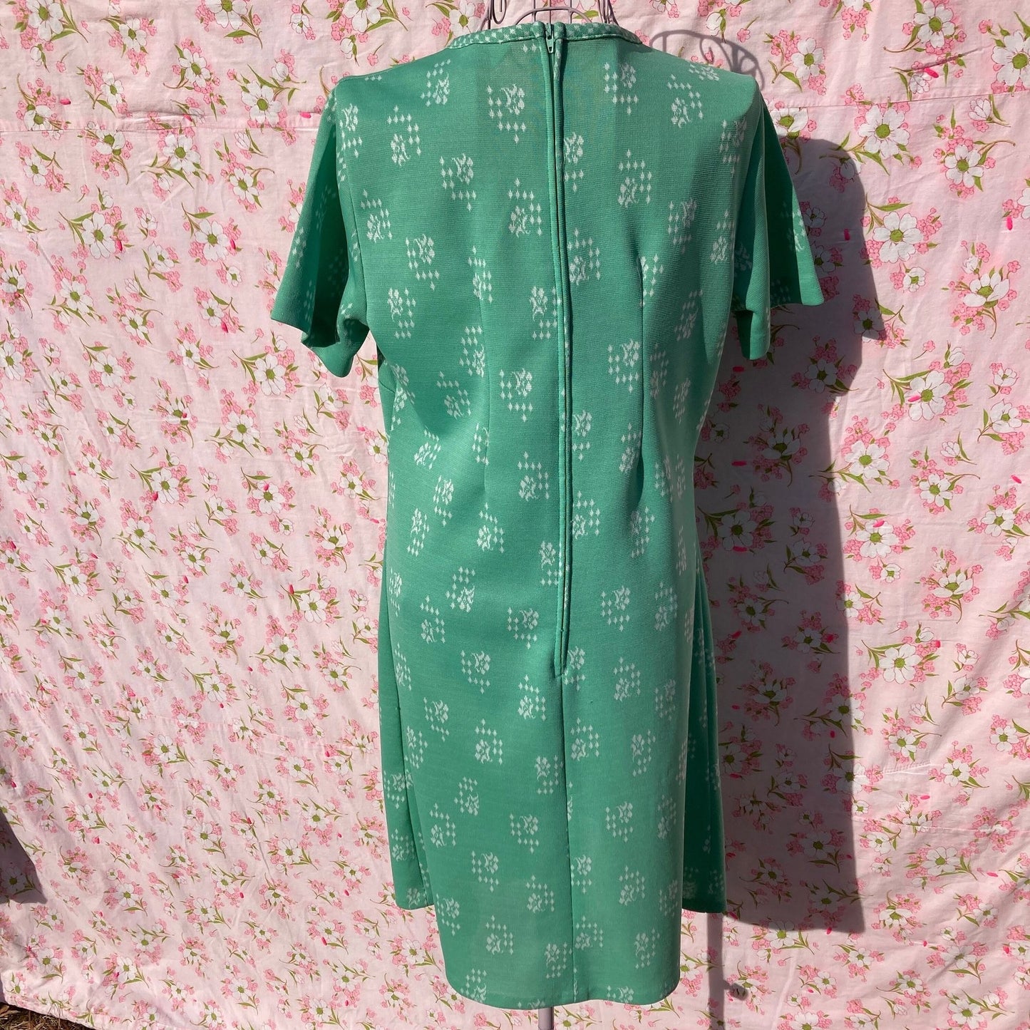 70s vintage dress mint pastel green white floral diamond | S - M | 1970s shift short sleeve Sears