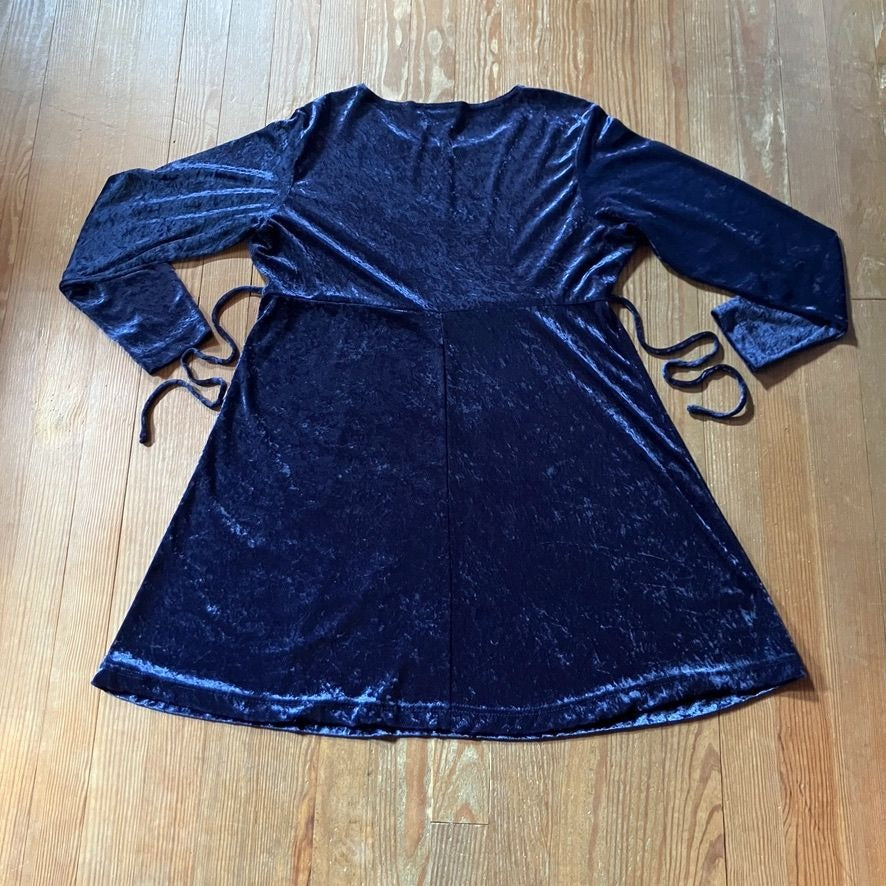 vintage dress 90s y2k crushed velvet| M-L | minimal midnight blue long sleeve whimsigoth Land 'N Sea