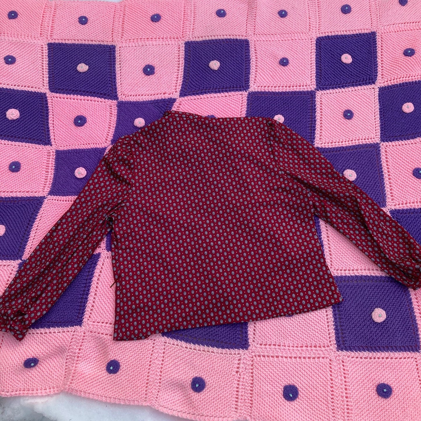 vintage 70s blouse red puff balloon sleeve button up |M| 1970s top shirt wine maroon secretary oval print grey