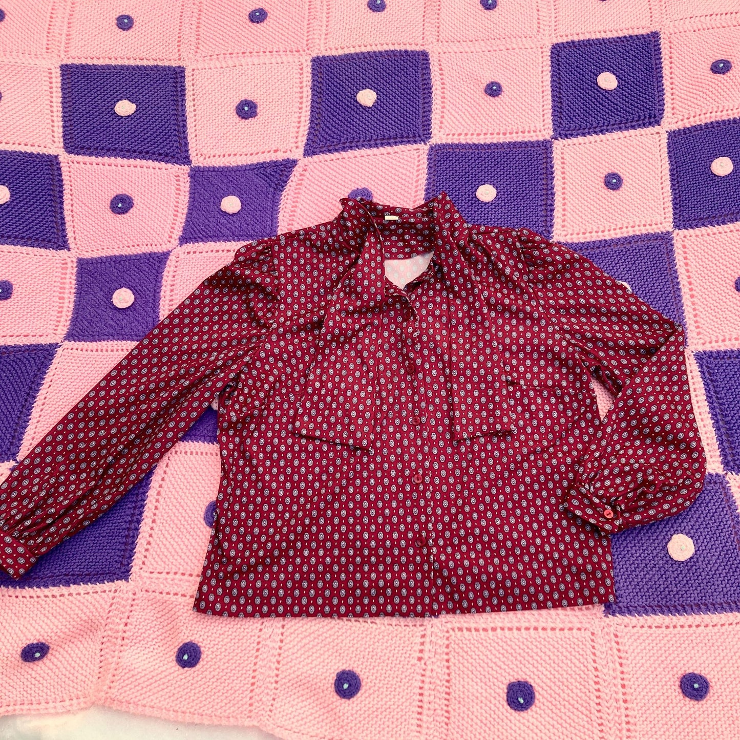 vintage 70s blouse red puff balloon sleeve button up |M| 1970s top shirt wine maroon secretary oval print grey