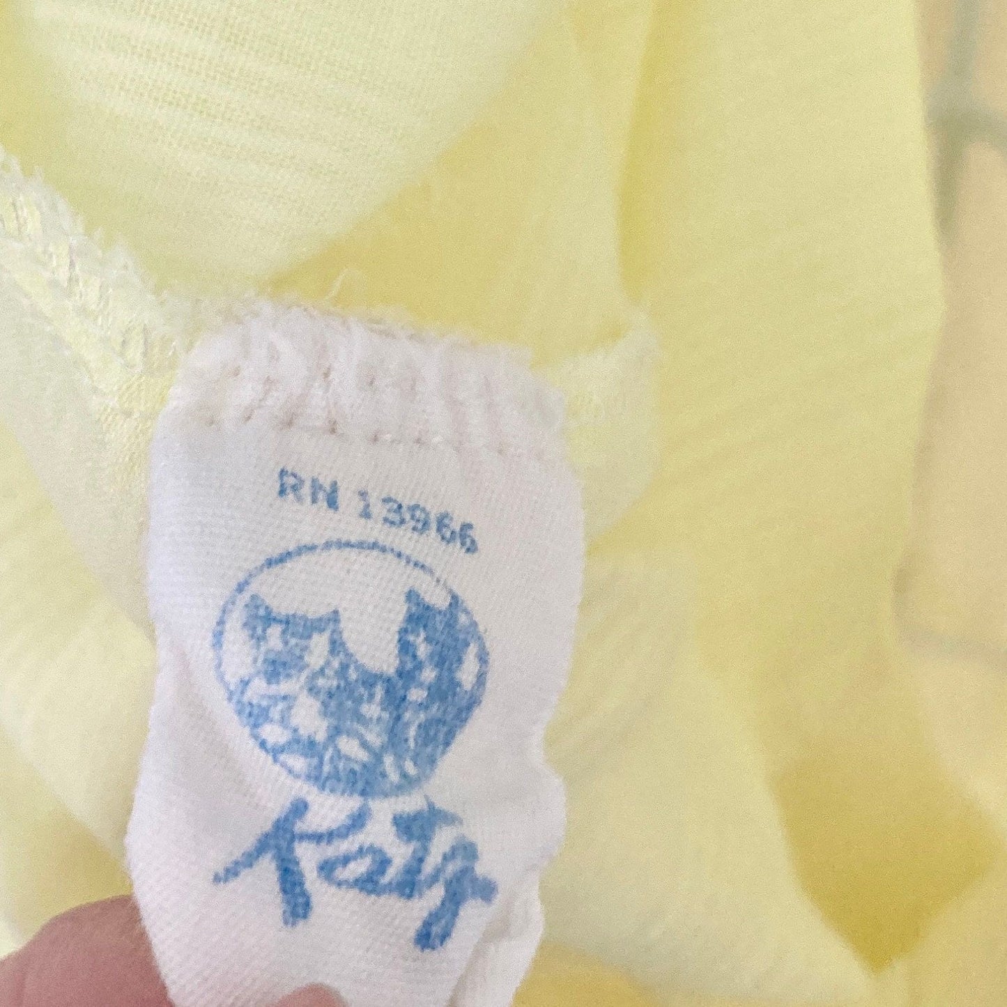 Vintage 70s house dress |S-M|pastel butter yellow short sleeve floral embroidered 1970s retro Katz