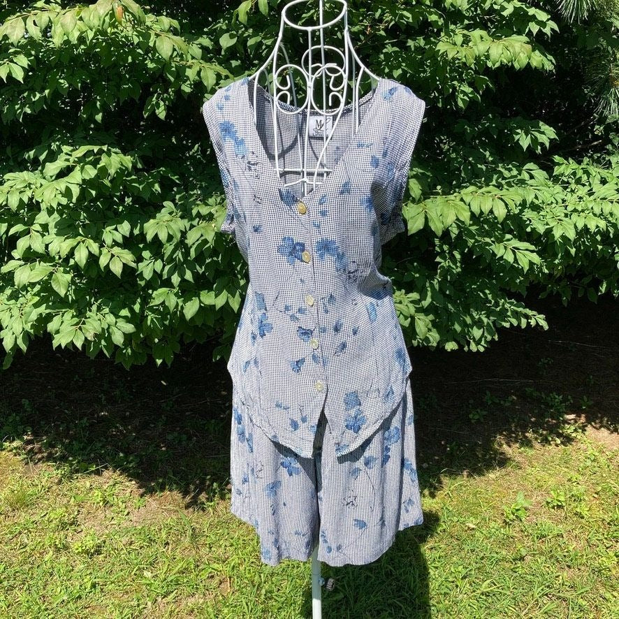 Vintage 80s 90s shorts and top matching set | XS-S  |  blue white 1990s  two piece Maggie Lawrence floral checkered