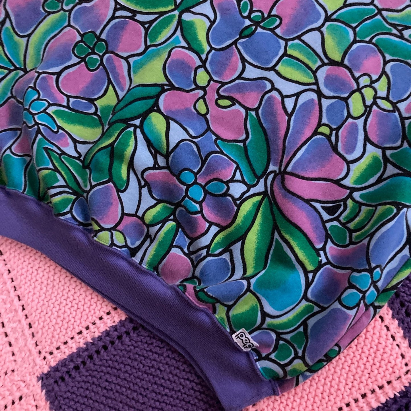 Vintage grandma sweatshirt floral graphic |S-M| purple flower pattern all over Pandora