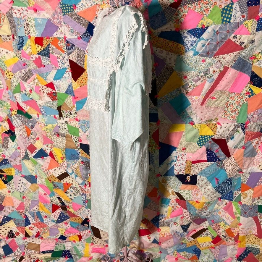 vintage 80s Jessica McClintock dress pastel blue bib collar | M - L | crochet lace floral polka dot