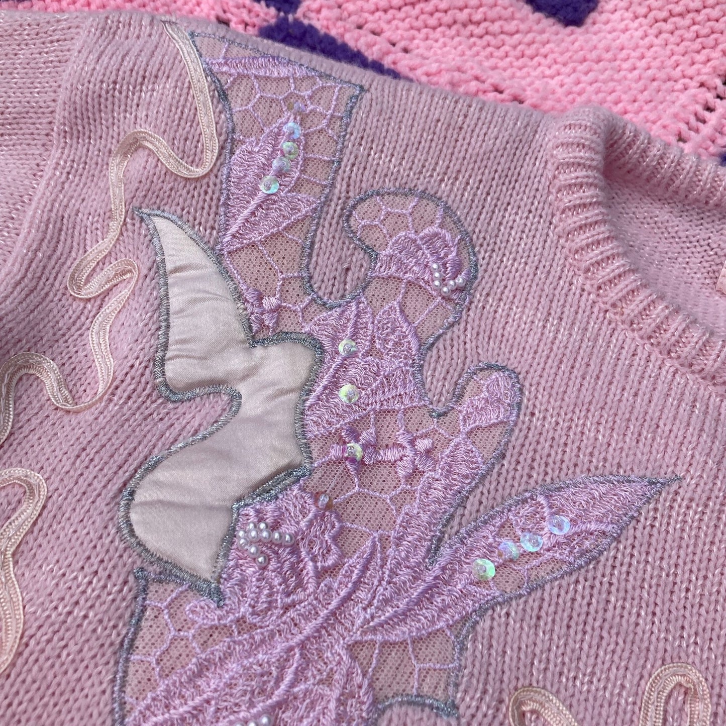 Vintage 80s 90s sparkly sweater glitter pastel pink  silver white 1990s fairy kei kawaii  Jaclyn Smith