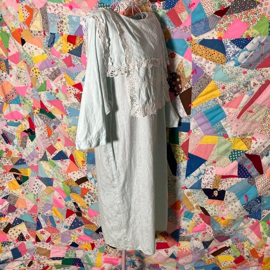 vintage 80s Jessica McClintock dress pastel blue bib collar | M - L | crochet lace floral polka dot