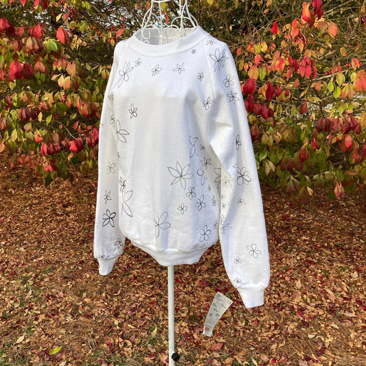 Vintage 80s 90s reworked sweatshirt |XS-M| black white all over floral graphic hand drawn deadstock  raglan usa made 1980s 50/50 Jerzees