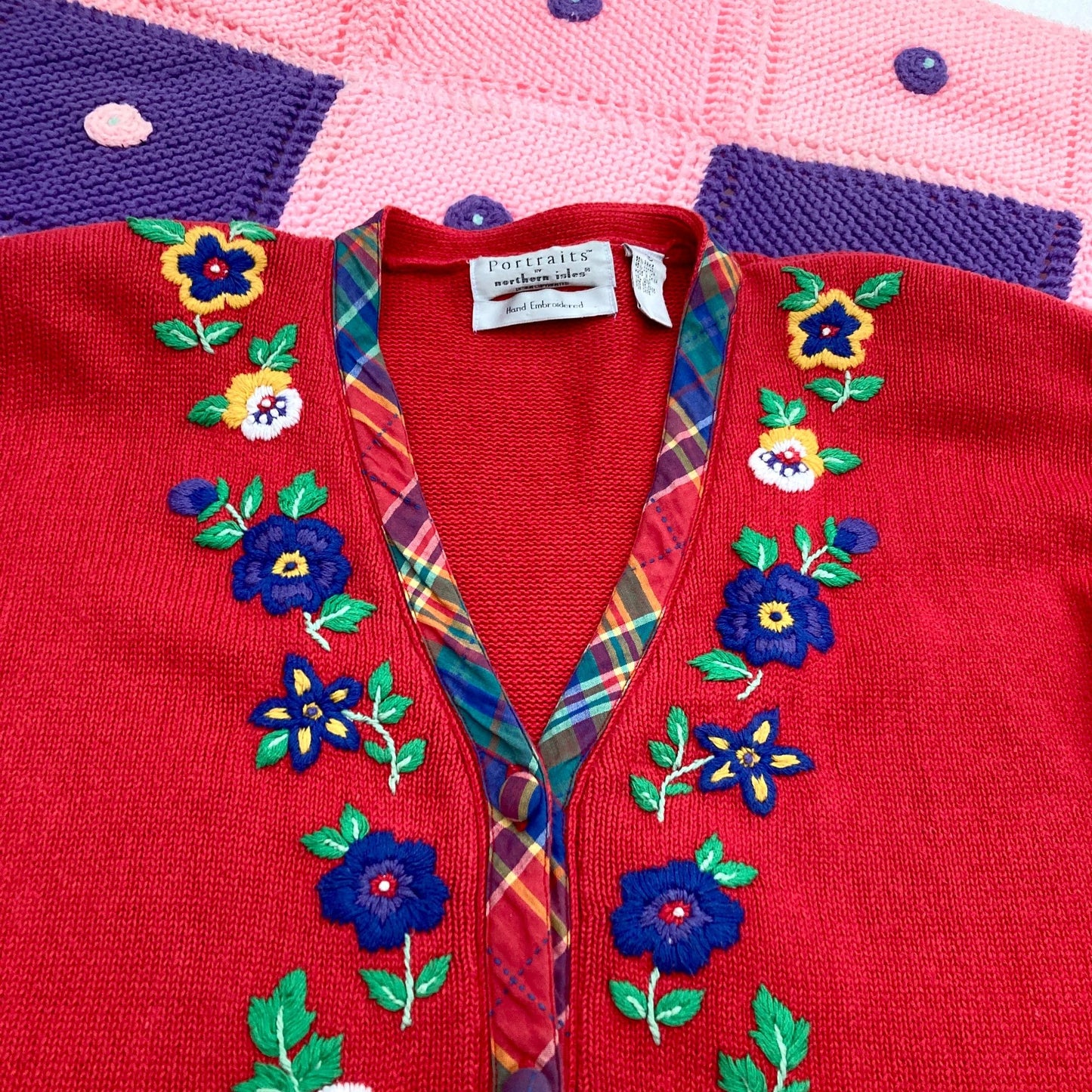 Vintage 80s grandma cardigan embroidered floral sweater | M - L| flowers 90s red blue yellow green plaid cotton cottage Northern Isles