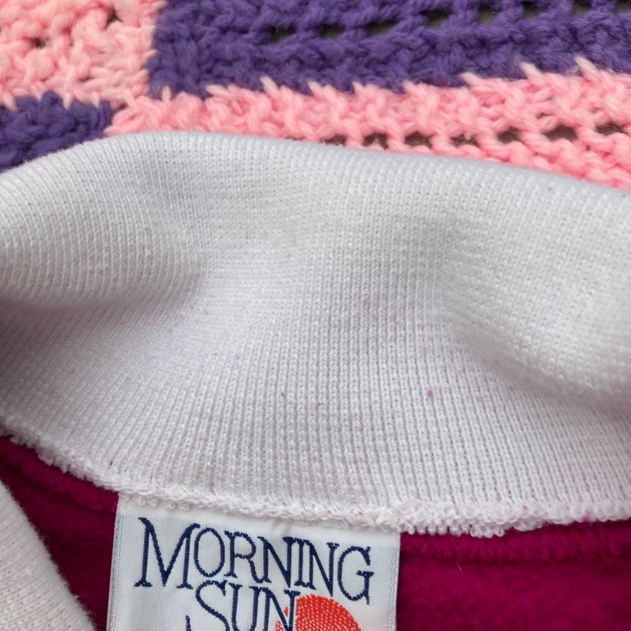 Vintage grandma sweatashirt Morning Sun Cabin Creek collar  hummingbird print  bright pink |S - L| fuchsia 90s floral garden birds Whitton