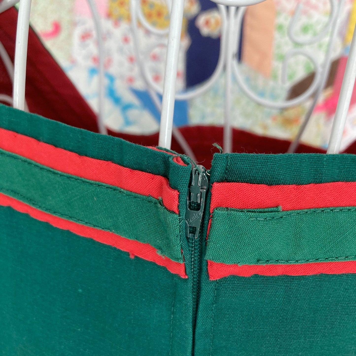 vintage 60s 70s dress red green | M-L | bow floral holly holiday christmas red green