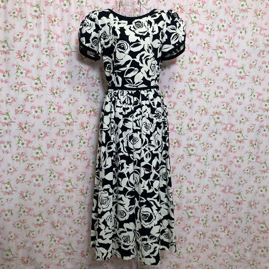 Vintage floral dress 80s cottage core | S-M |  black white all over rose print western bow Lanz Originals made in USA cotton