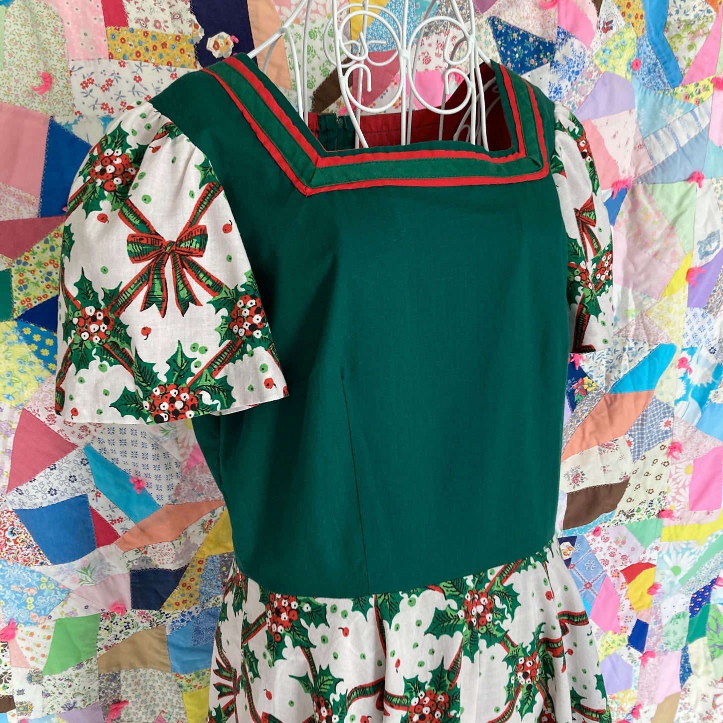 vintage 60s 70s dress red green | M-L | bow floral holly holiday christmas red green