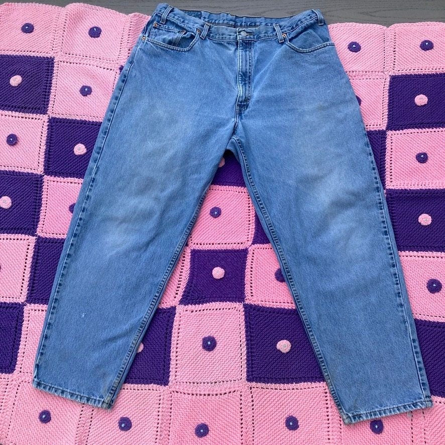 Levis 560 40 x 32 vintage jeans 90s cotton 38”-40” waist  medium wash 1990