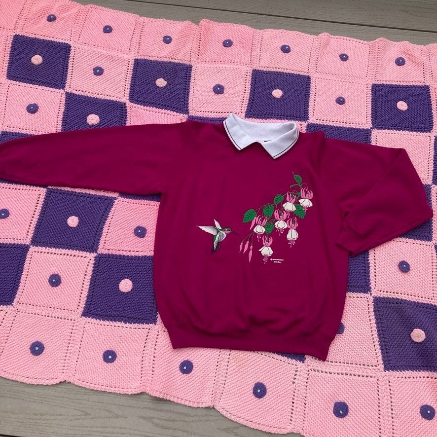 Vintage grandma sweatashirt Morning Sun Cabin Creek collar  hummingbird print  bright pink |S - L| fuchsia 90s floral garden birds Whitton