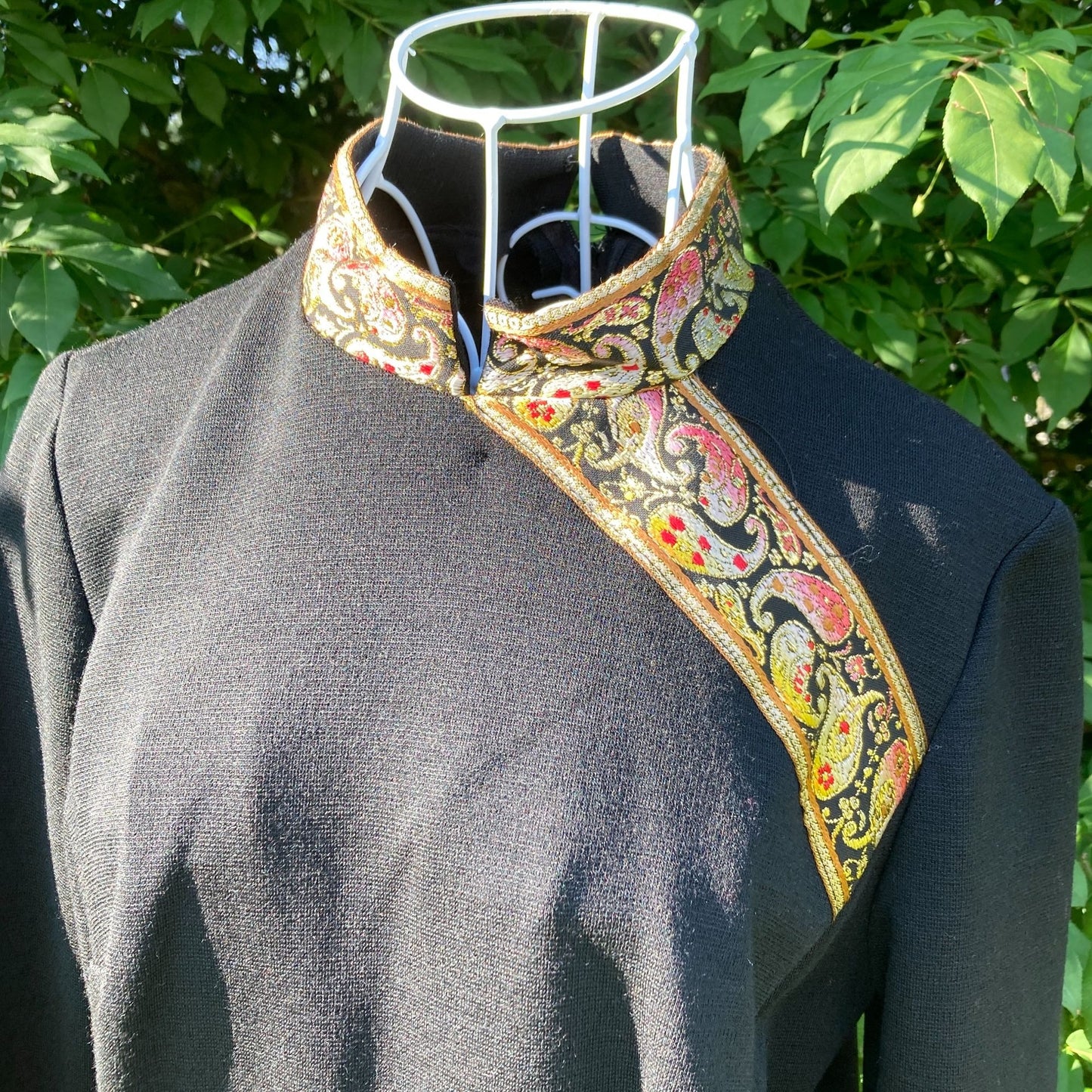 Vintage 60s shift dress black gold |S - M|  1960s jacquard paisley