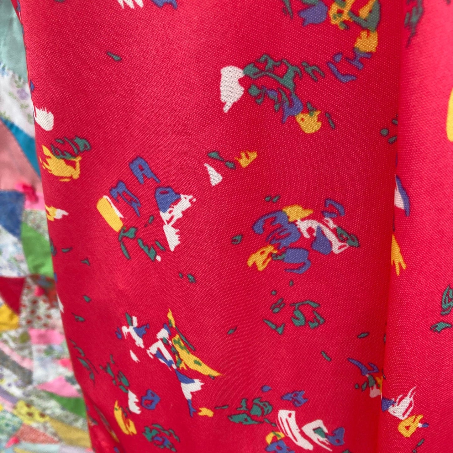 Vintage 70s top blouse collar 1970s short sleeve pink abstract Lewmar Creations