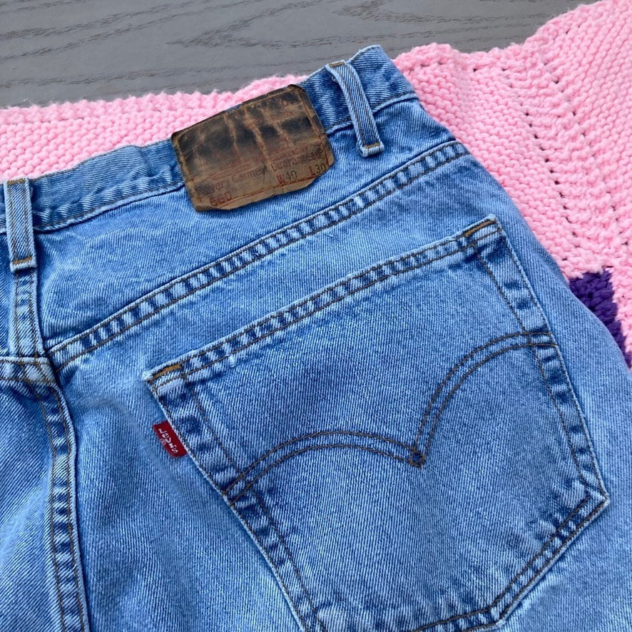 Levis 560 40 x 32 vintage jeans 90s cotton 38”-40” waist  medium wash 1990