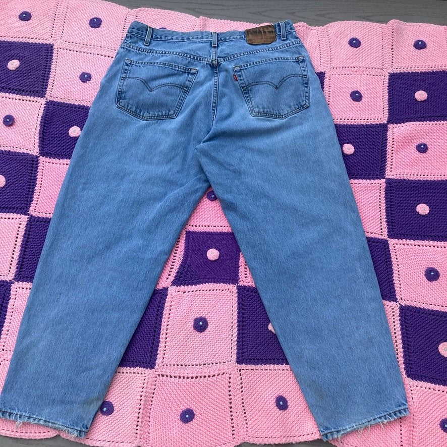 Levis 560 40 x 32 vintage jeans 90s cotton 38”-40” waist  medium wash 1990
