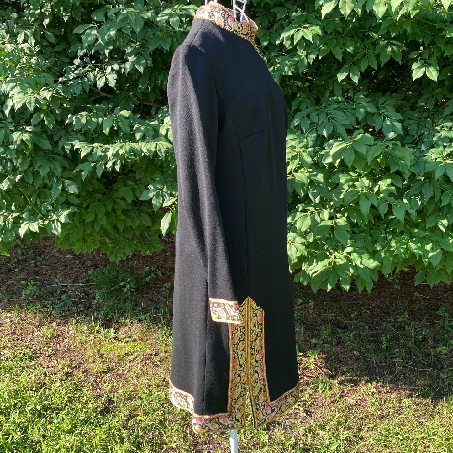 Vintage 60s shift dress black gold |S - M|  1960s jacquard paisley