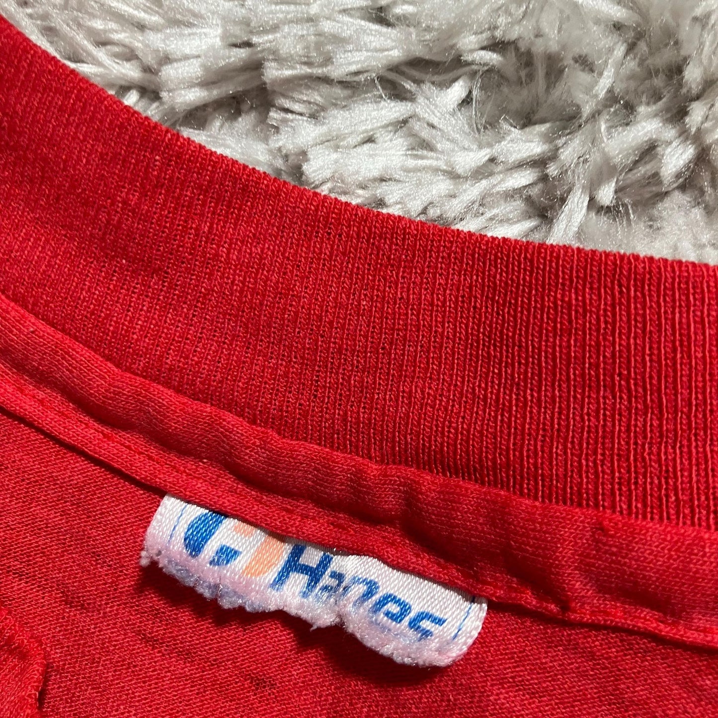 Vintage 80s 90s  t shirt  short sleeve paper thin cathedral of the pines NH  | M-L | red black Hanes