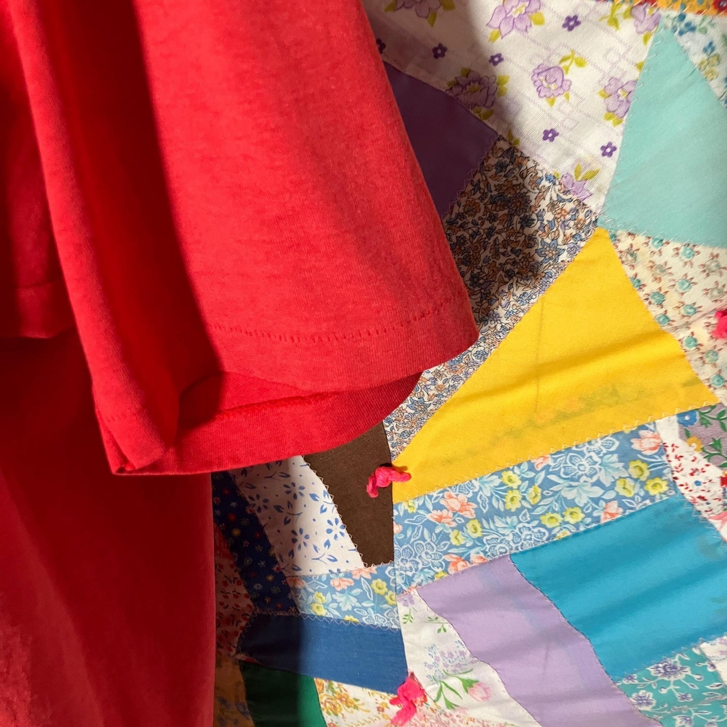 Vintage 80s 90s  t shirt  short sleeve paper thin cathedral of the pines NH  | M-L | red black Hanes