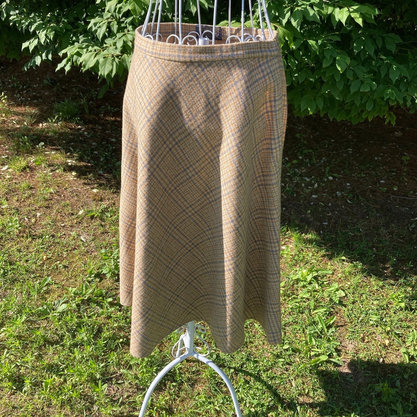 Vintage 50s 60s pendleton wool plaid skirt XS S tartan made in USA beige blue brown hand tailored circle academia academic